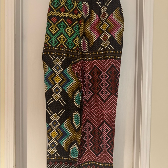 FARM RIO NWOT Yawanawa Scarf Pants - Picture 3 of 4